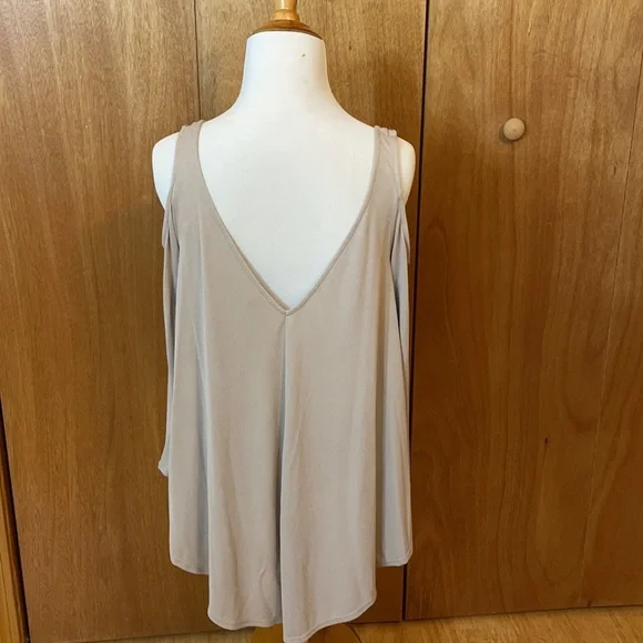 Design Lab top - Picture 3 of 4